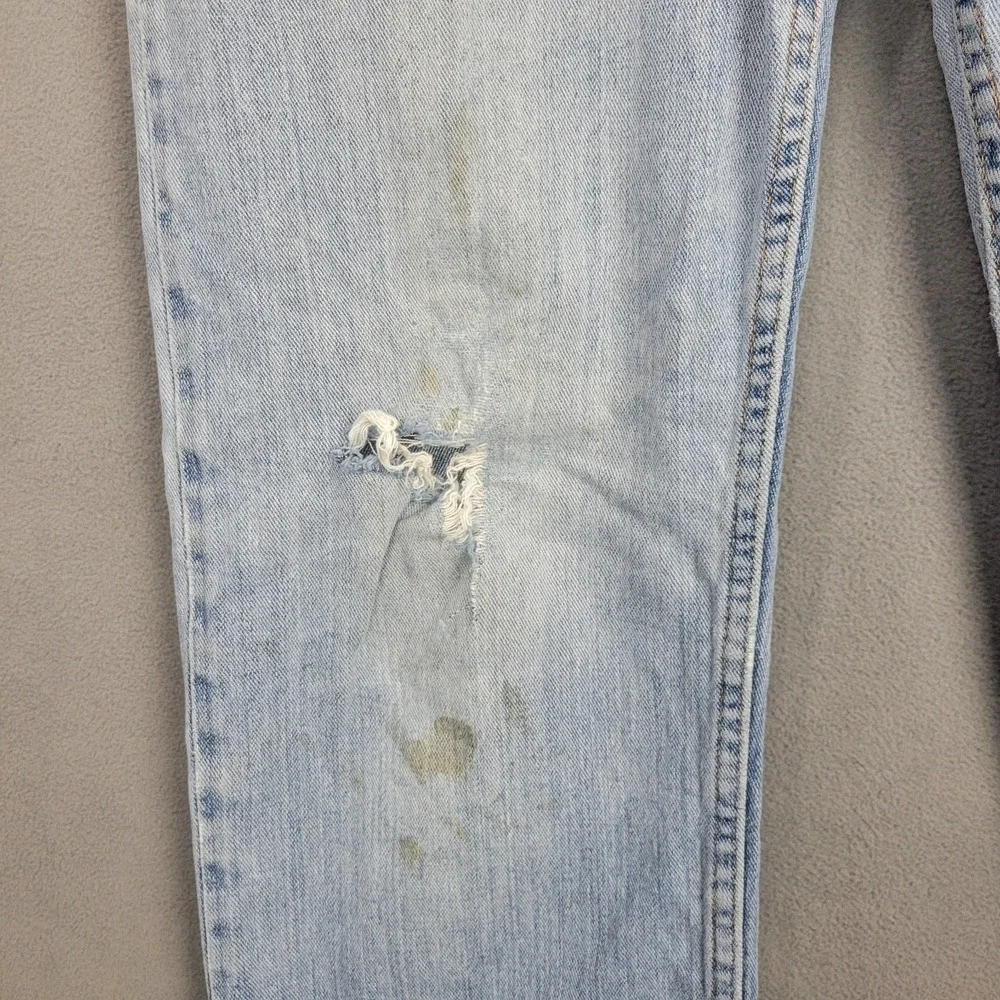 Wrangler Authentic Jeans Mens 32x32 Blue Denim Mid Rise Medium‎ Wash Distressed